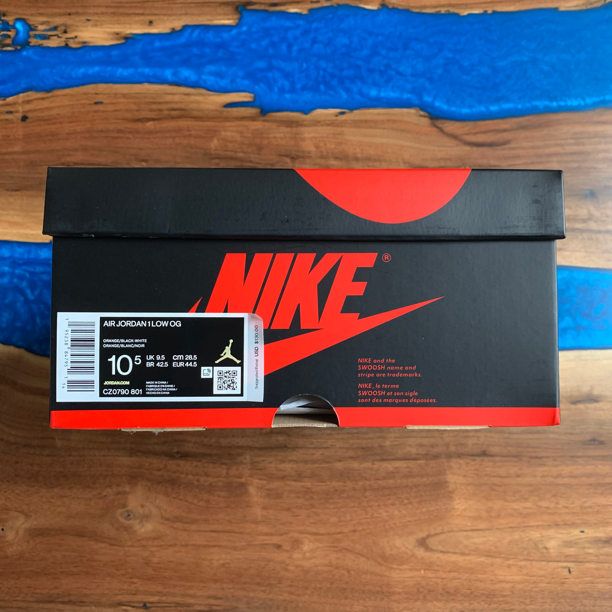 2020 Nike Air Jordan 1 High “Mocha” sz 10.5